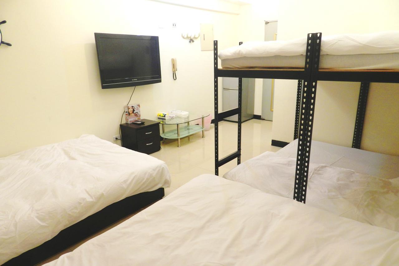 Feng Chia House Pansiyon Taichung Dış mekan fotoğraf